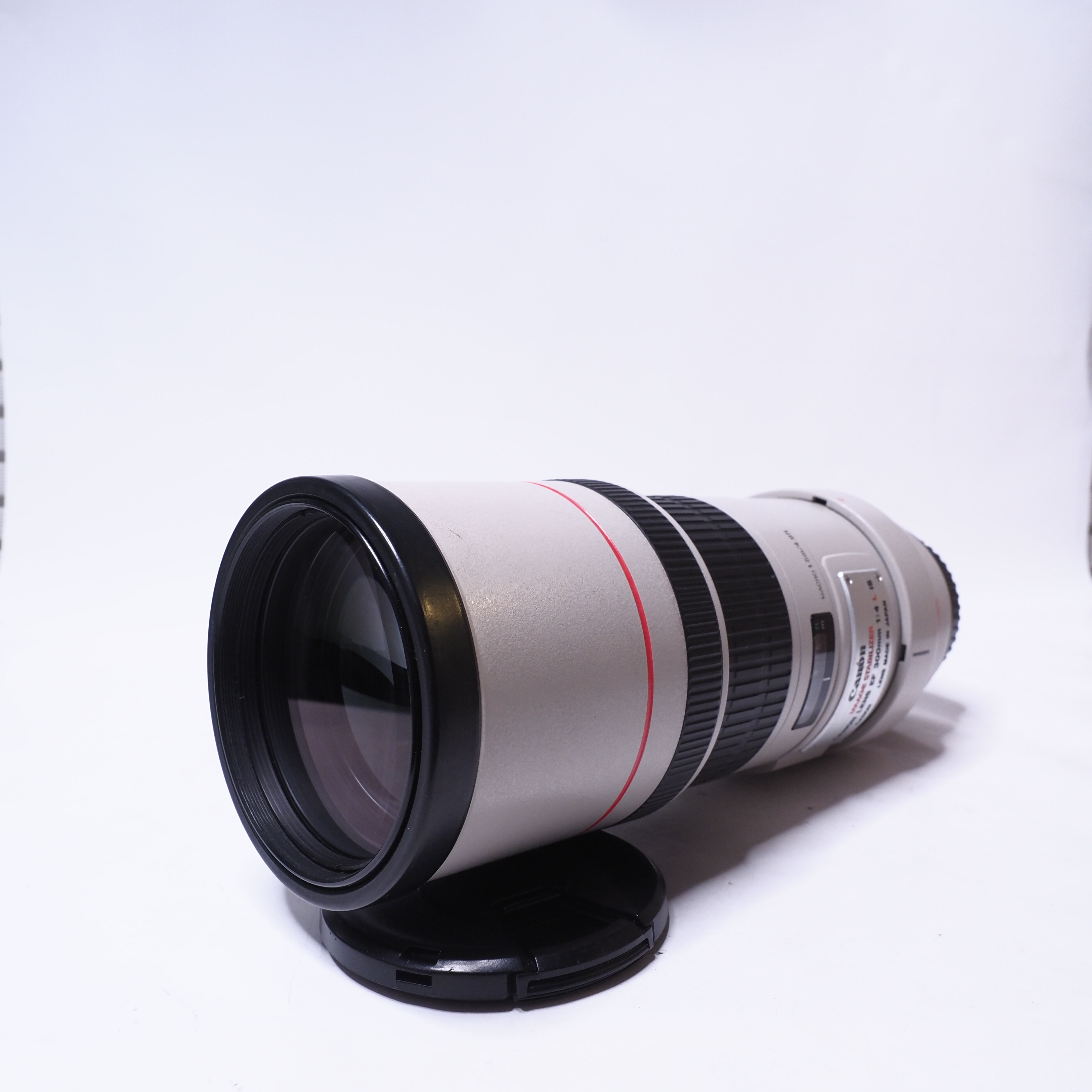 Canon EF 300mm f/4 L IS USM - Begagnad