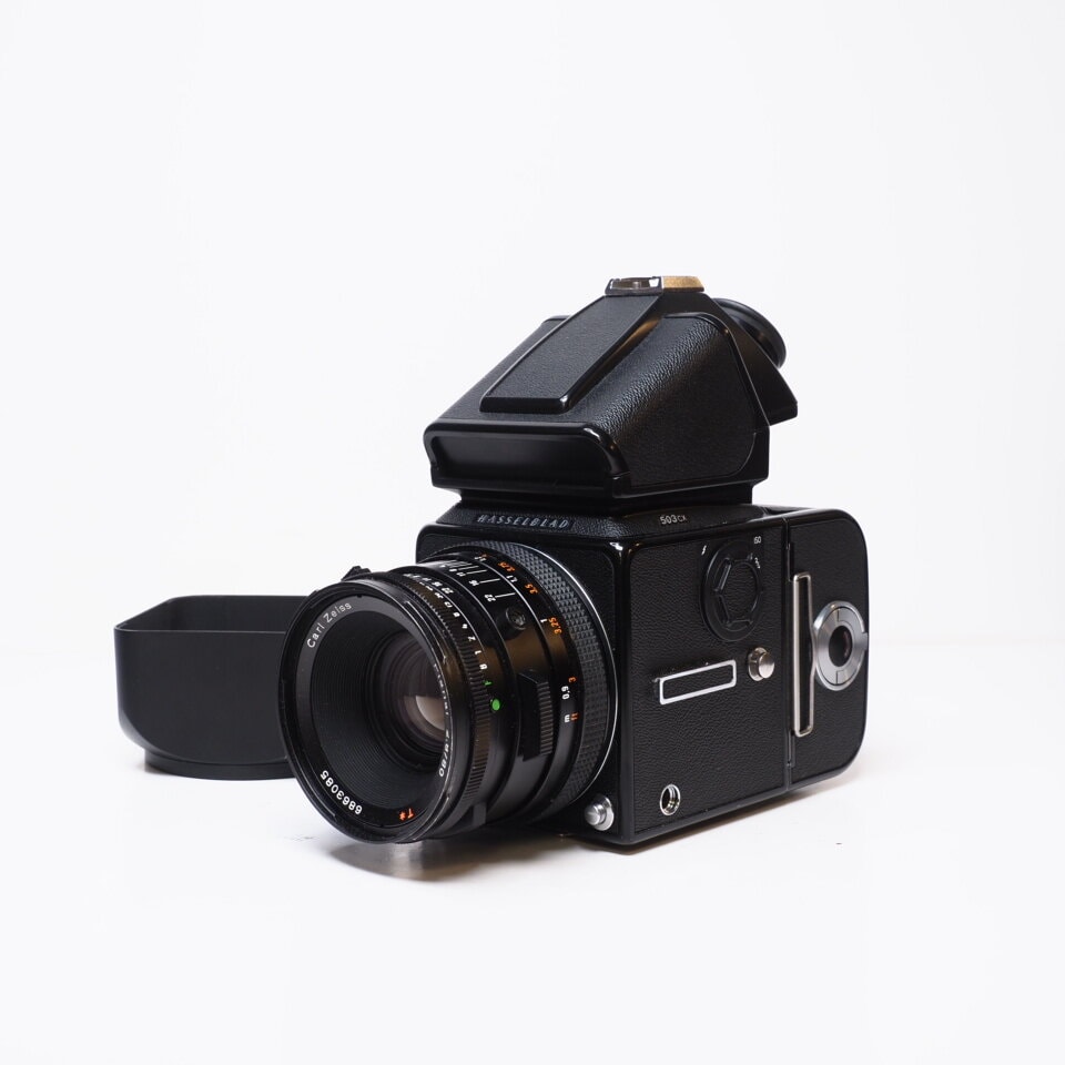 Hasselblad CX + PME sökare +Carl Zeiss PLanar 80/2,8 + A12 - Begagnad