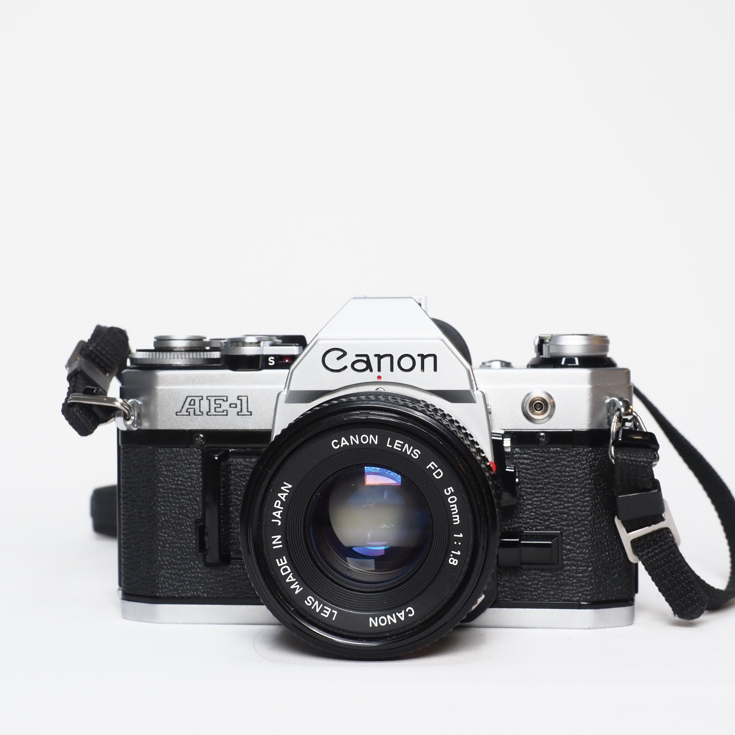 Canon AE-1 + FD 50/1,8 - Begagnad