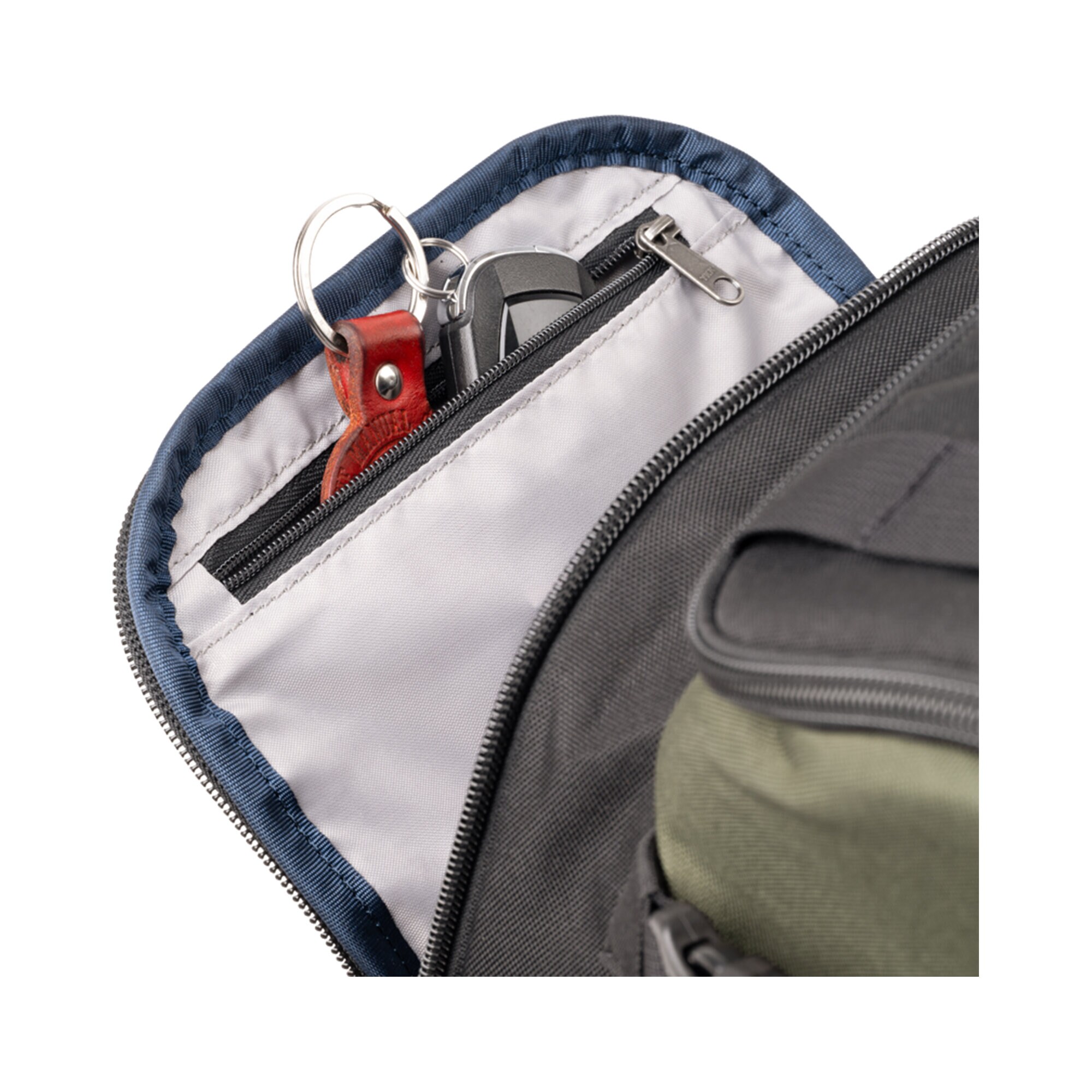 Think Tank DarkLight Backpack 14L, Montane Green