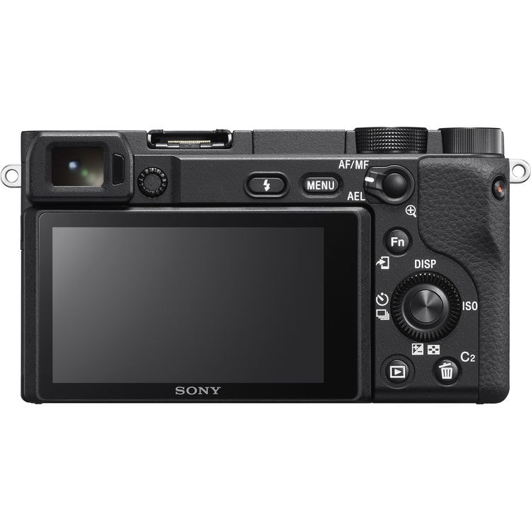 Sony A6400 + 16-50mm f/3,5-5,6 PZ OSS