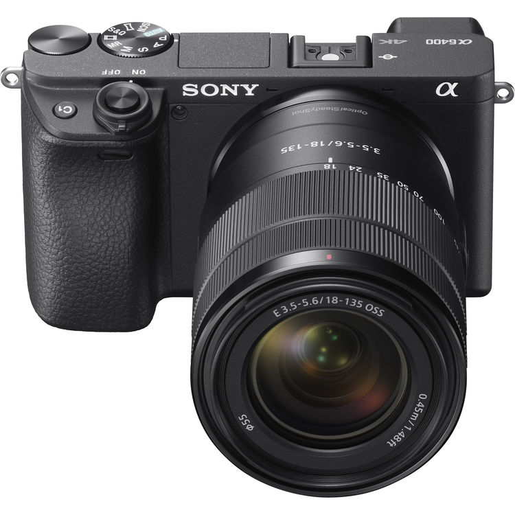 Sony A6400 + 18-135mm f/3,5-5,6 OSS