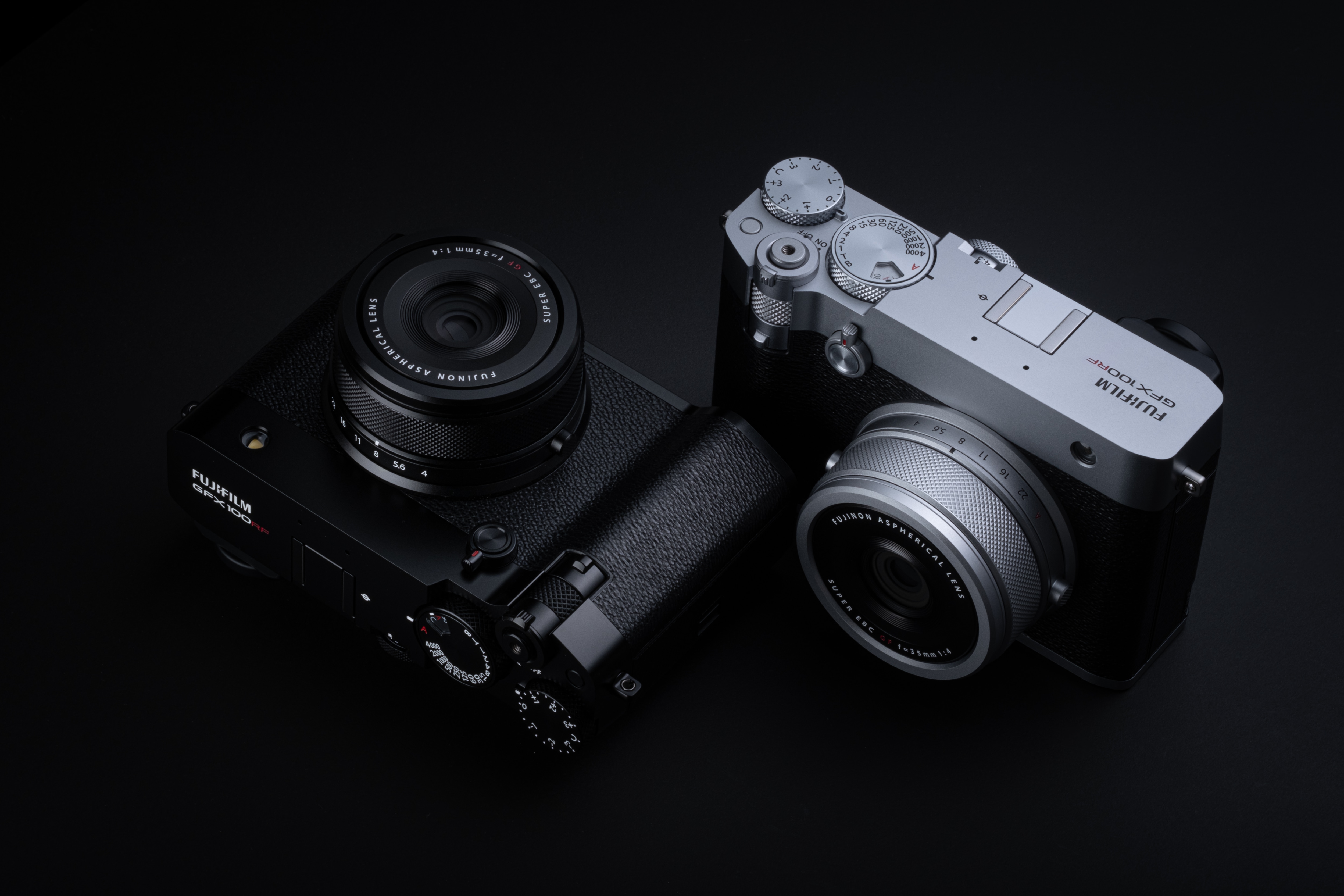 Fujifilm har släppt kompakt mellanformatskamera