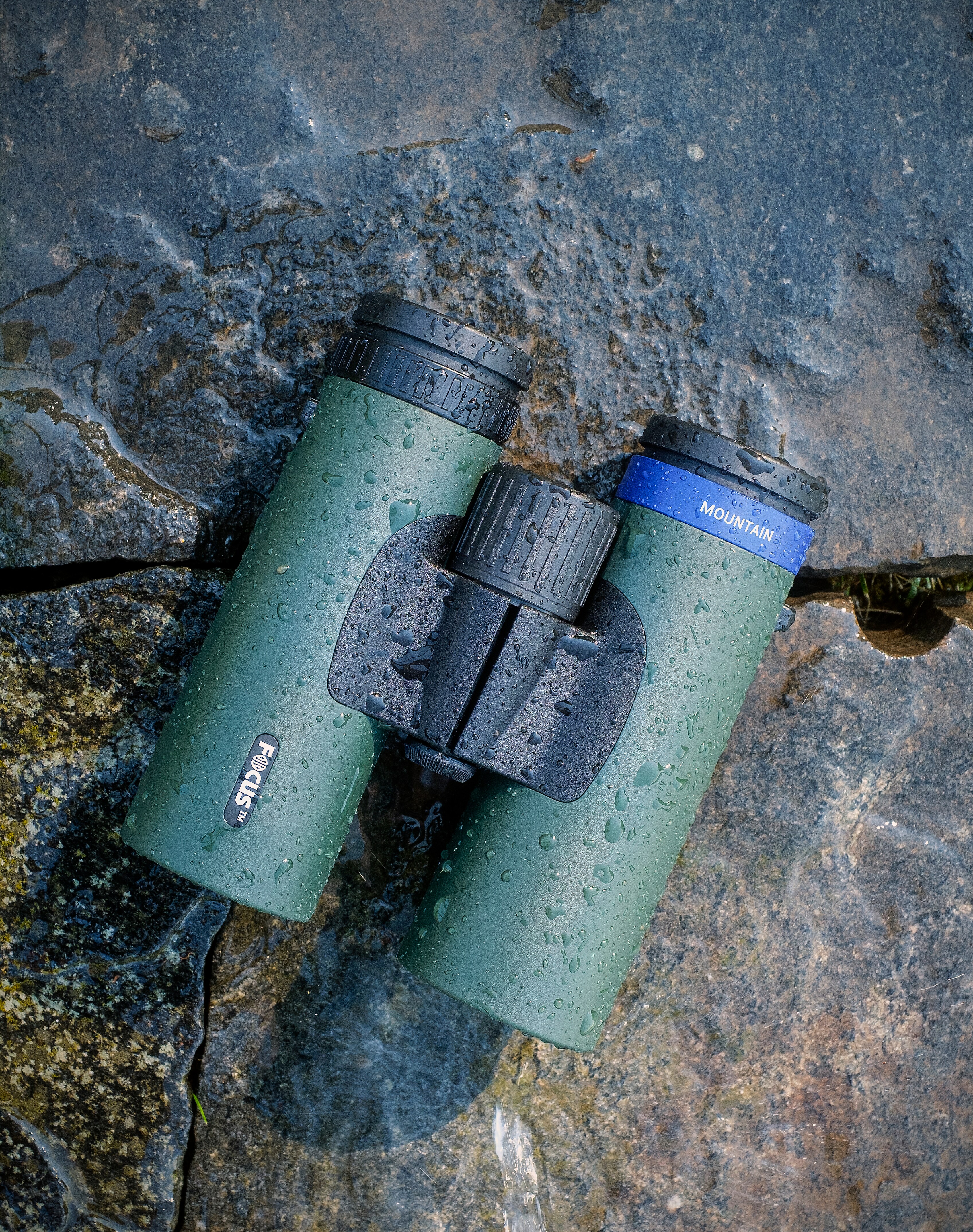 Focus Mountain 8x33