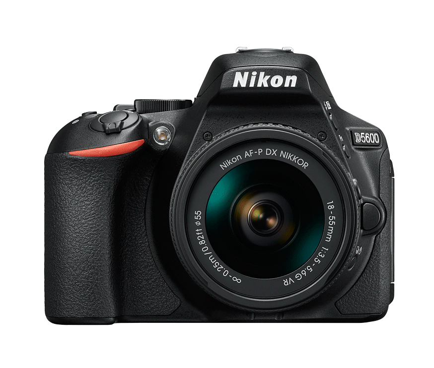 Nikon D5600 + 18-55mm f/3,5-5,6 ED VR